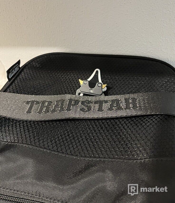 Trapstar crossbody bag