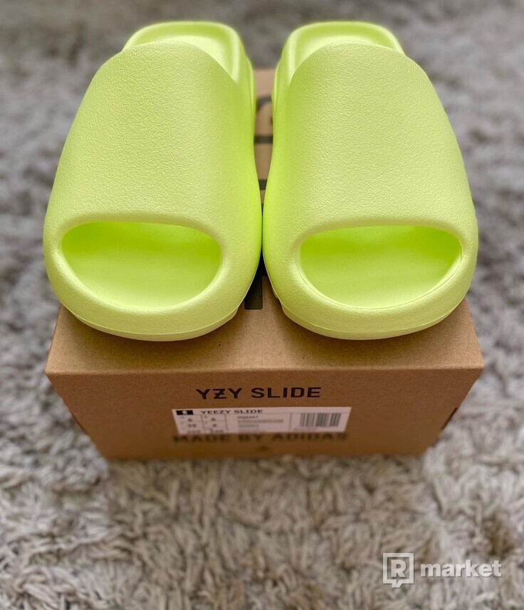 Yeezy Slide Glow Green