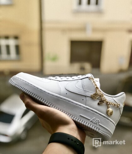 Air Force 1 Low Lucky Charm
