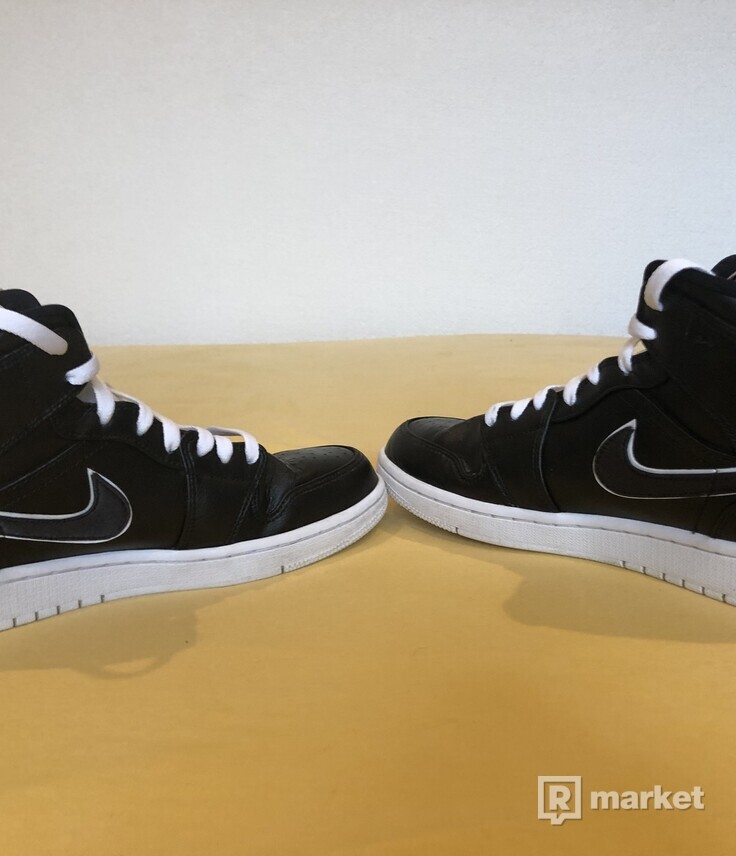 Air Jordan 1 Mid Retro "Maybe I Destroyed the Game"