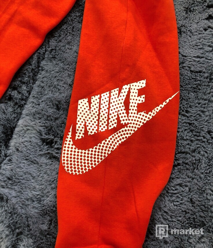Nike Tepláky Červené