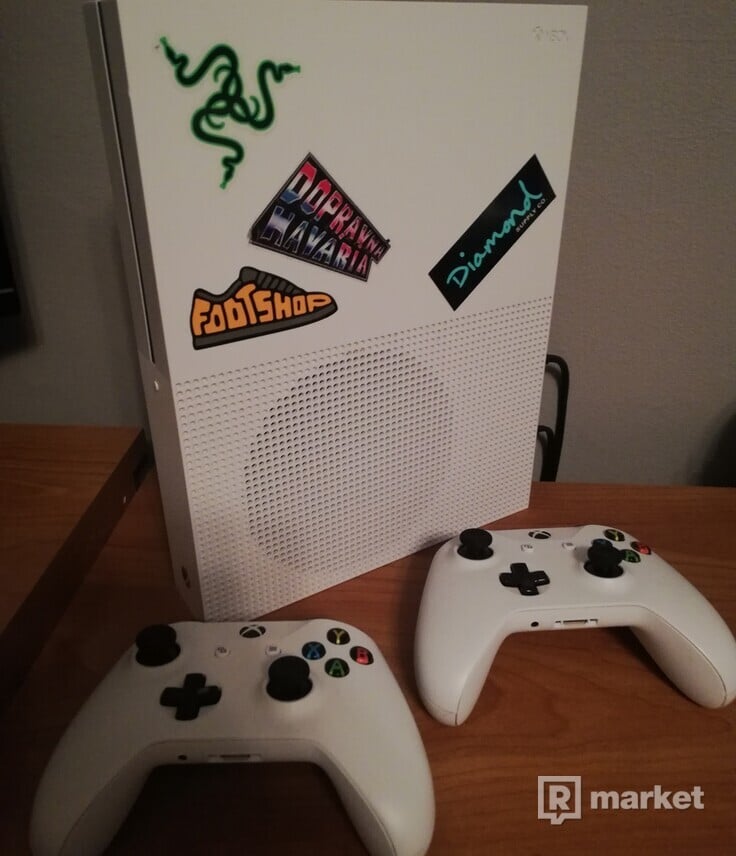 Xbox one S 500 Gb
