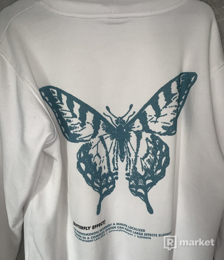 Cryformercy butterfly effect biela mikina