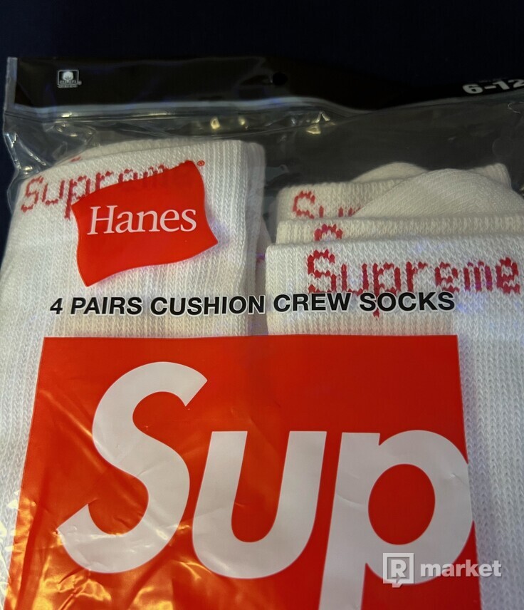 Supreme Hanes Socks White