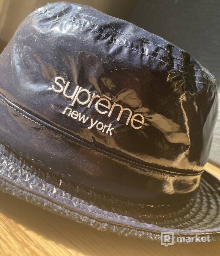 Supreme Shiny Nylon Crusher Bucket Hat - M/L Navy
