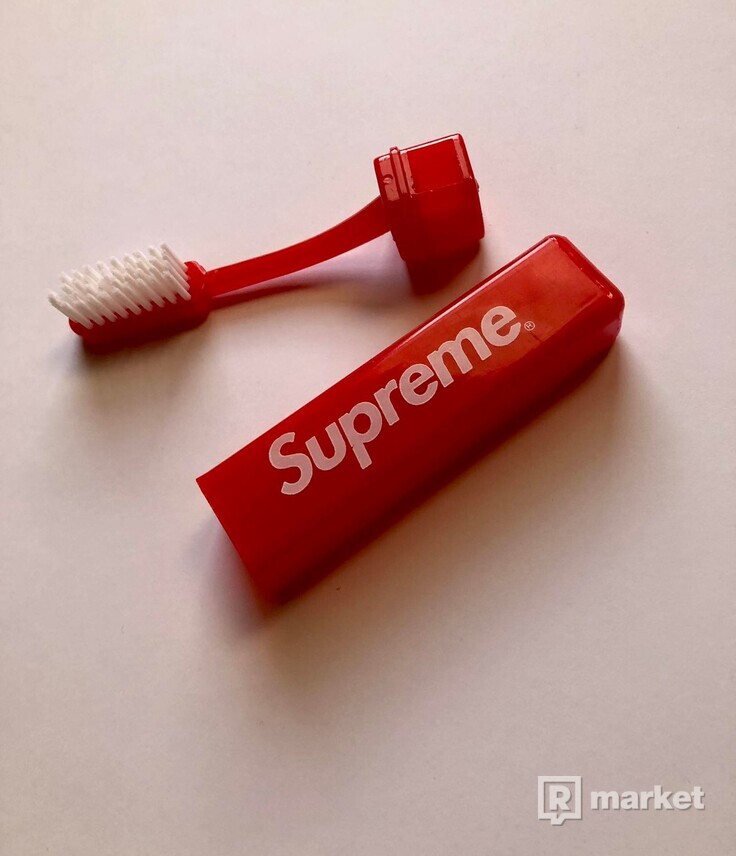 Supreme Tooth Brush