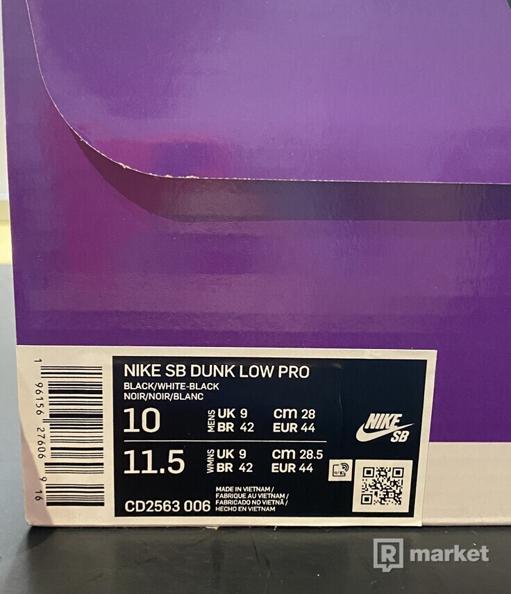 Nike Dunk Low SB Black Gum