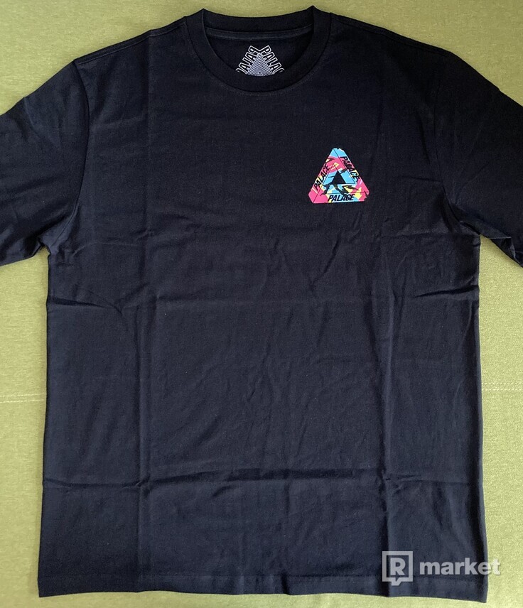 Palace Tri-Camo T-Shirt black