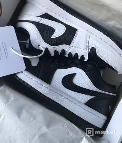 Nike Air Jordan 1 Low "White Black Split Homage"