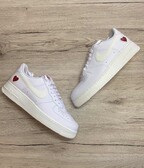 NIKE AIR FORCE 1 LOW VALENTINES DAY
