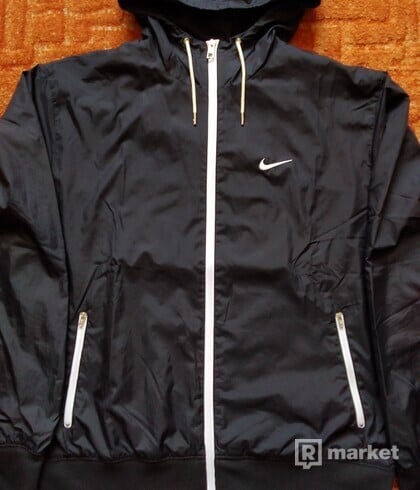 Prechodná bunda Nike Classic Jacket Hood 529128-010