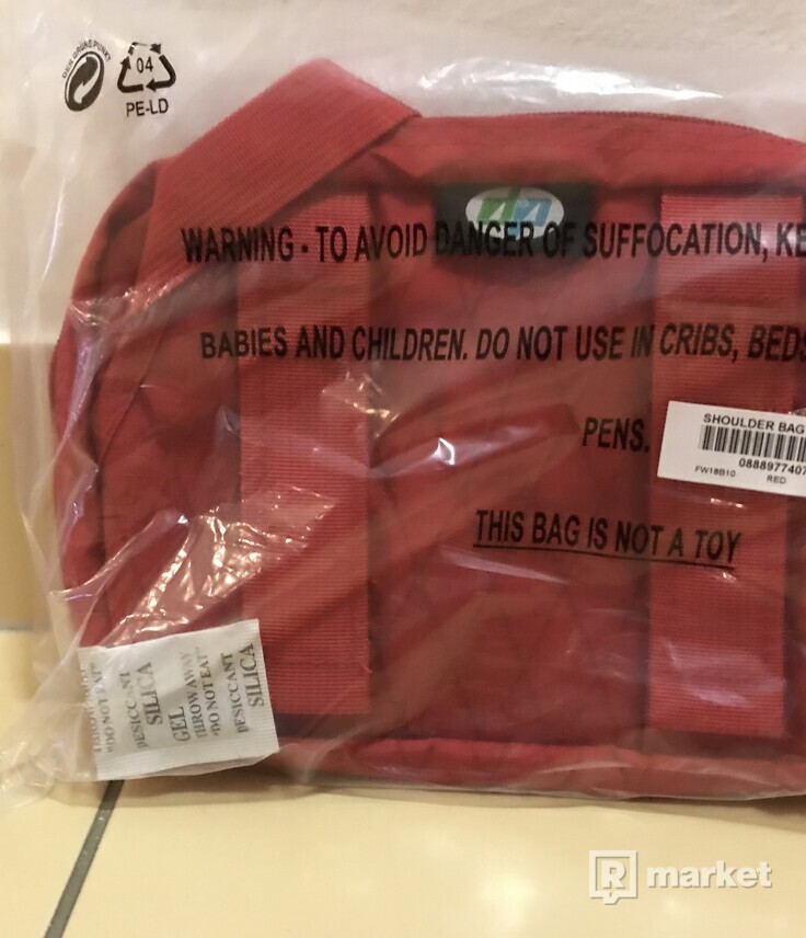 Supreme shoulder bag red fw18 | REFRESHER Market