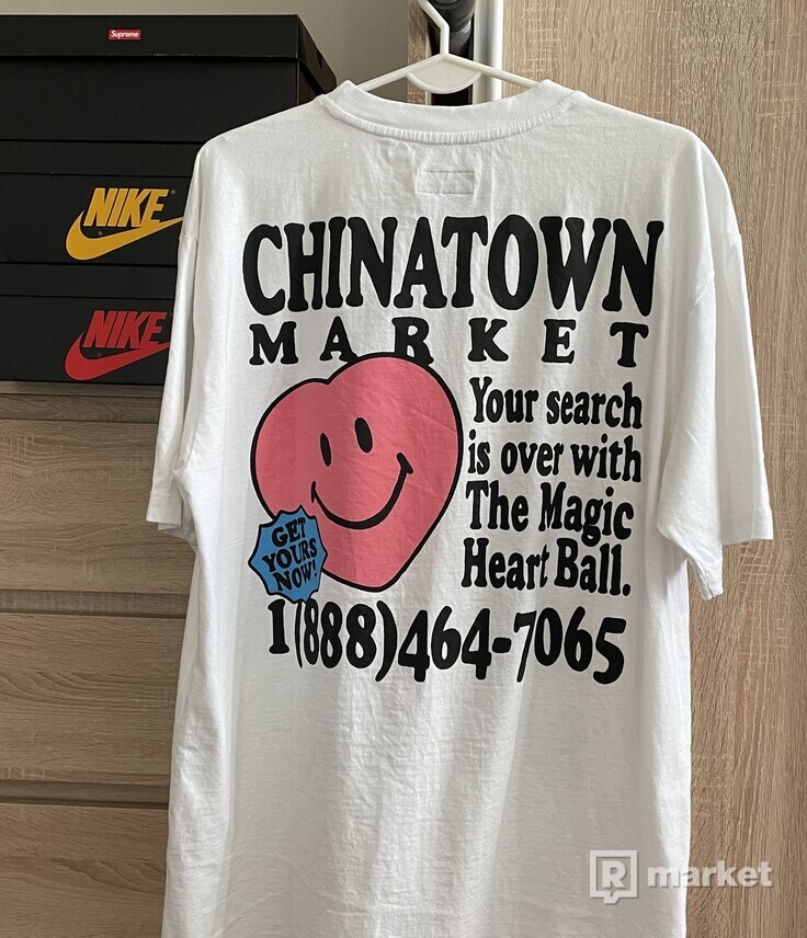 CHINATOWN MARKET SMILEY FORTUNE BALL SOUL MATE TEE