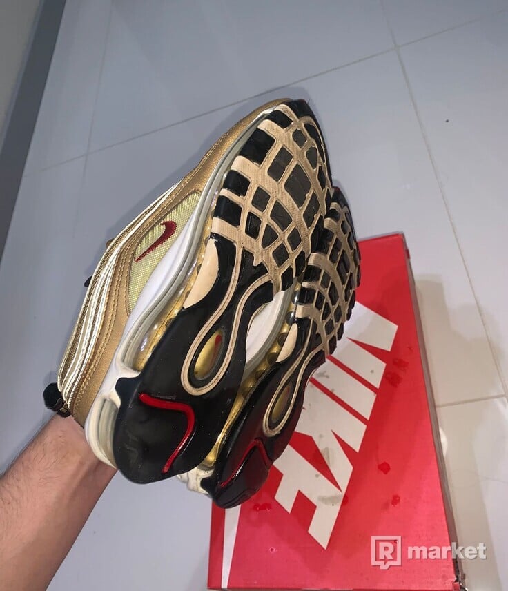 Nike Air Max 97 gold