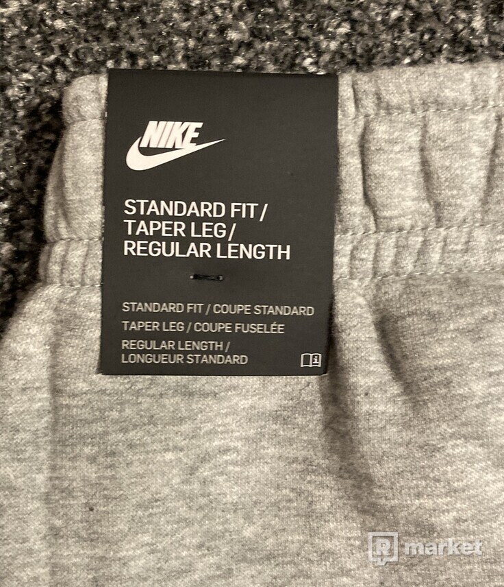 Nike sweatpants grey
