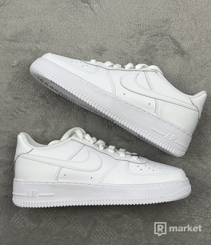AIR FORCE 1 LOW 07 “WHITE”