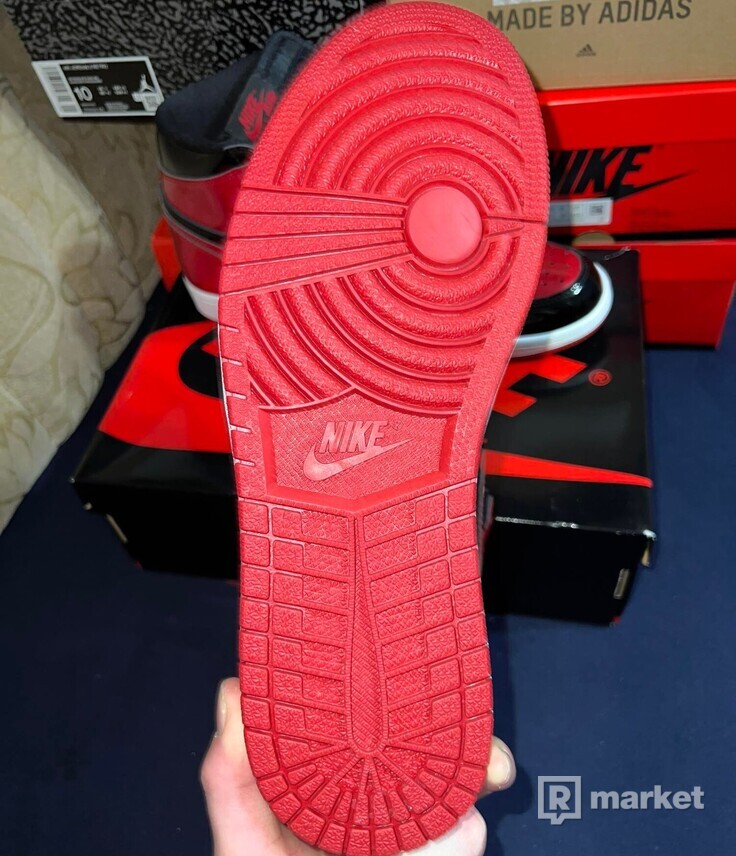 Nike Air Jordan 1 High Patent Bred