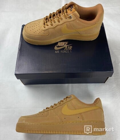 Nike Air Force low Wheat