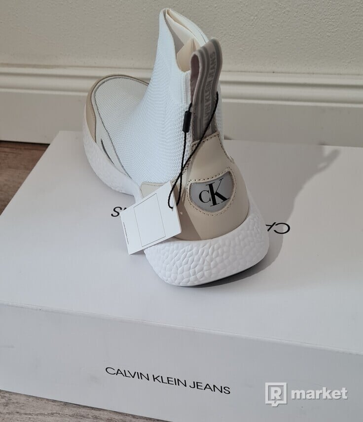 Ponožkové tenisky Calvin Klein 37