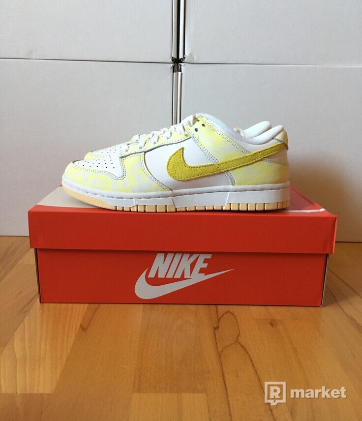 Nike Dunk Low Yellow Strike [40]