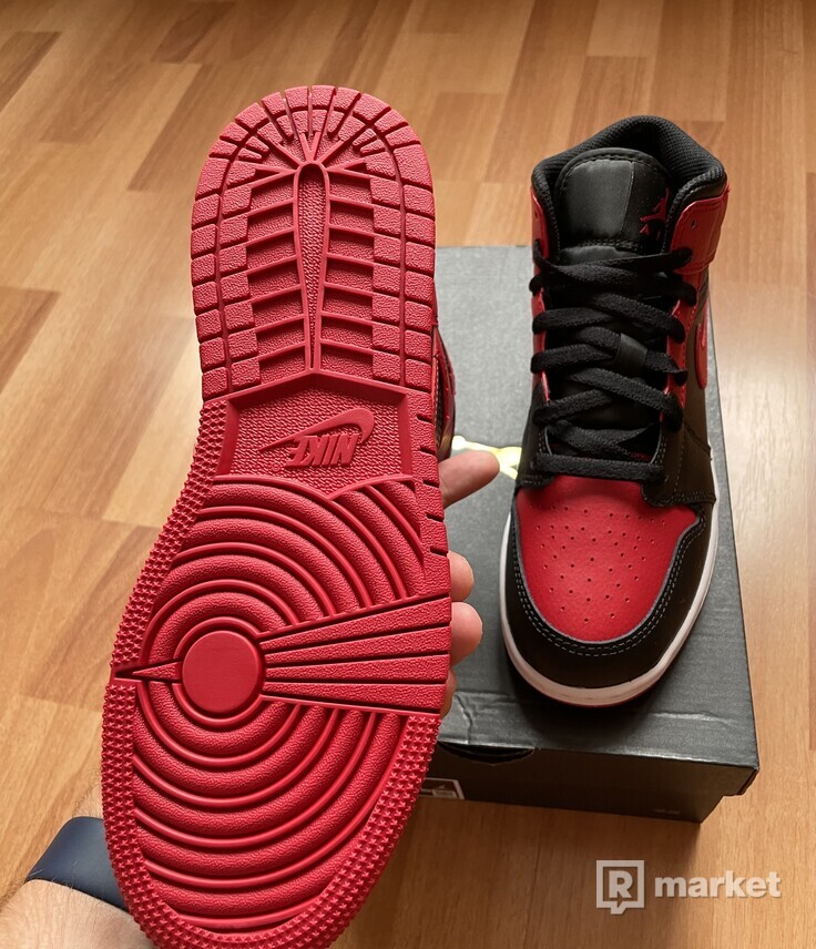 Nike Jordan mid Baned