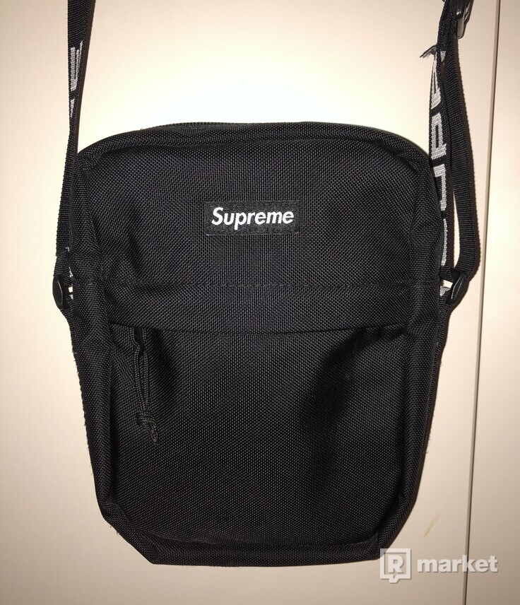 Supreme shoulder bag ss18