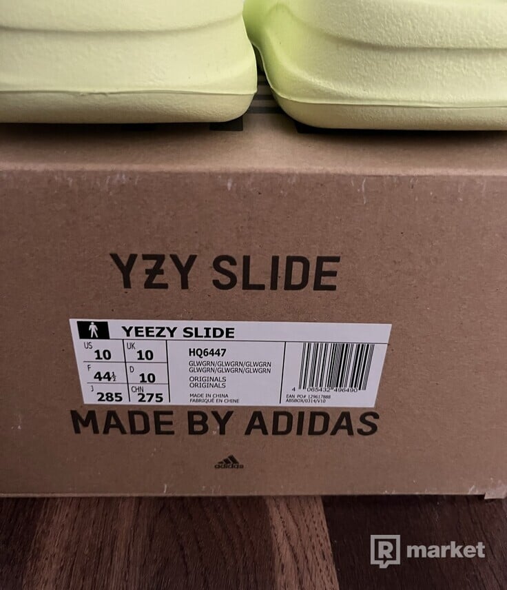 Adidas yeezy slide glow