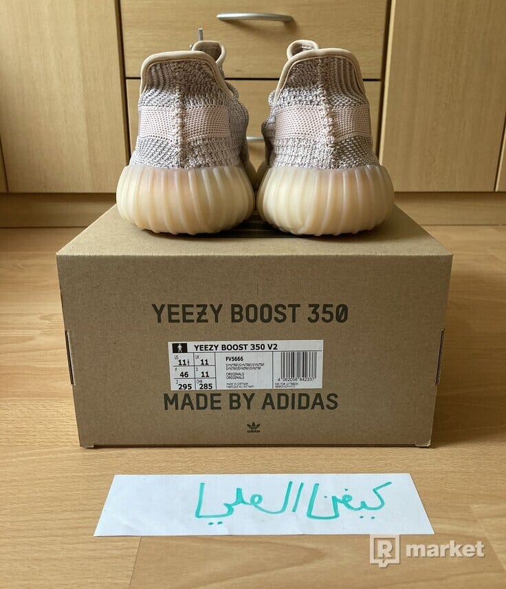 Yeezy Synth Reflective / 46 / DS