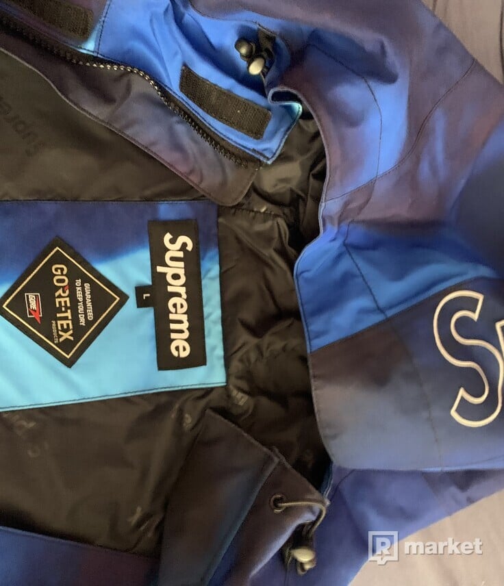 Supreme Nas and DMX GORE-TEX shell jacket | REFRESHER Market Supreme Nas and DMX GORE-TEX shell jacket | REFRESHER Market