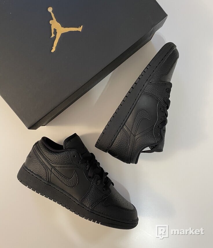 Nike air jordan 1 low black