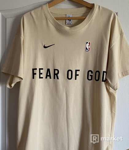 Fear of god Essentials x Nike