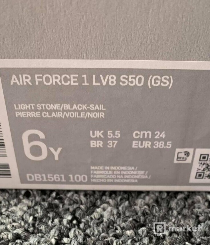 NIKE AIR FORCE 1 LV8 S50 (38,5)