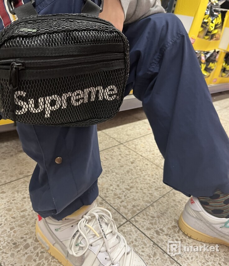 Ss20 supreme shoulder bag