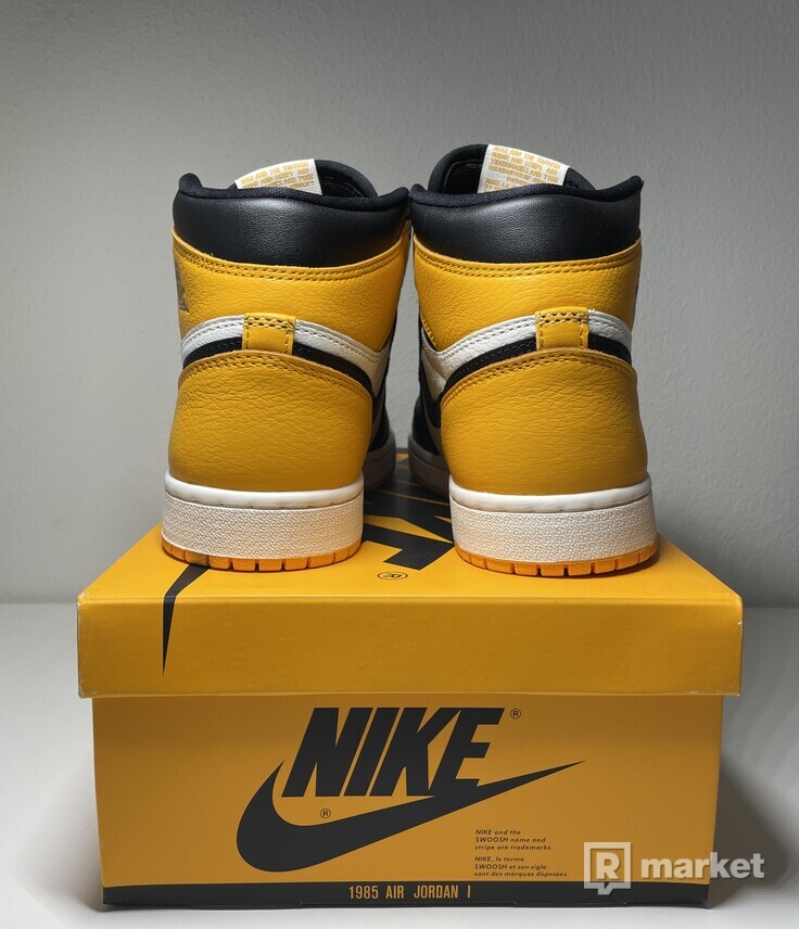 Nike Air Jordan 1 Retro High OG Yellow Toe