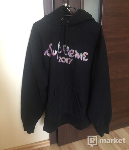 Supreme hoodie 2017