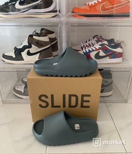 Adidas Yeezy Slide