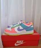 NIKE DUNK LOW SE EASTER CANDY W