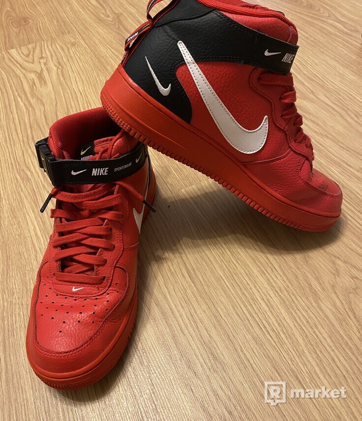 Nike Air Force 1 Mid ‘07 LV8 Utility Red