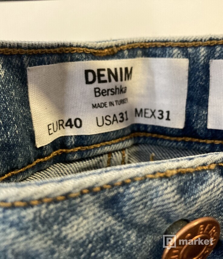 Skinny jeans pánske Bershka