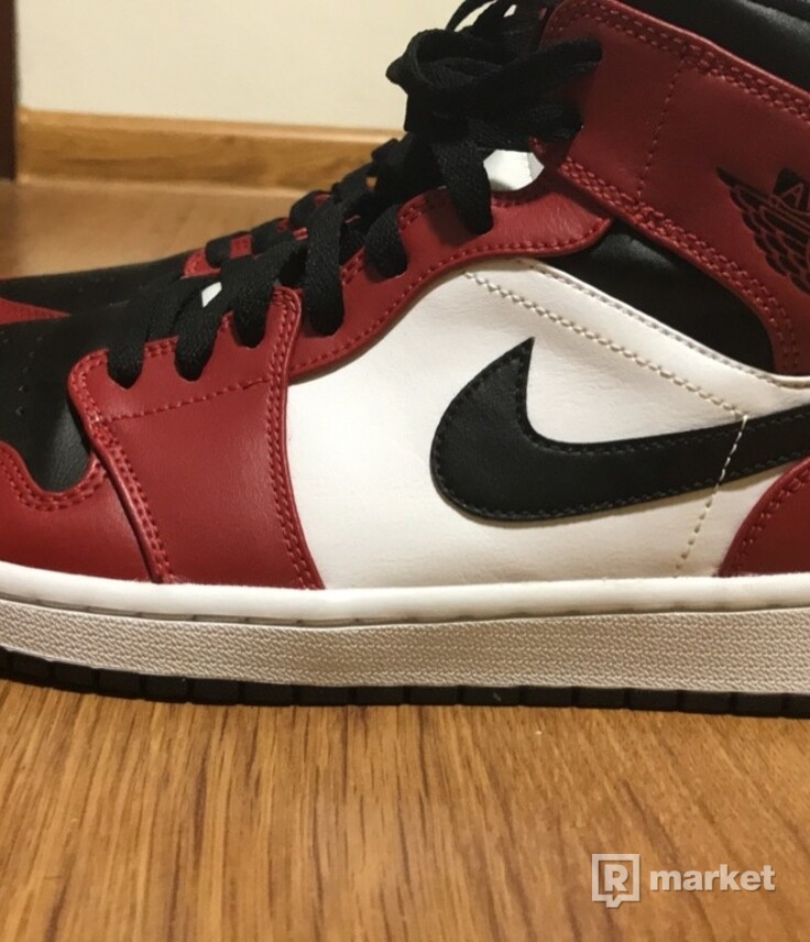 Air Jordan 1 Mid Chicago Toe Black Toe Refresher Market Air Jordan 1 Mid Chicago Toe Black Toe Refresher Market