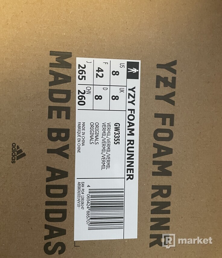 adidas Yeezy Foam RNNR vermillion