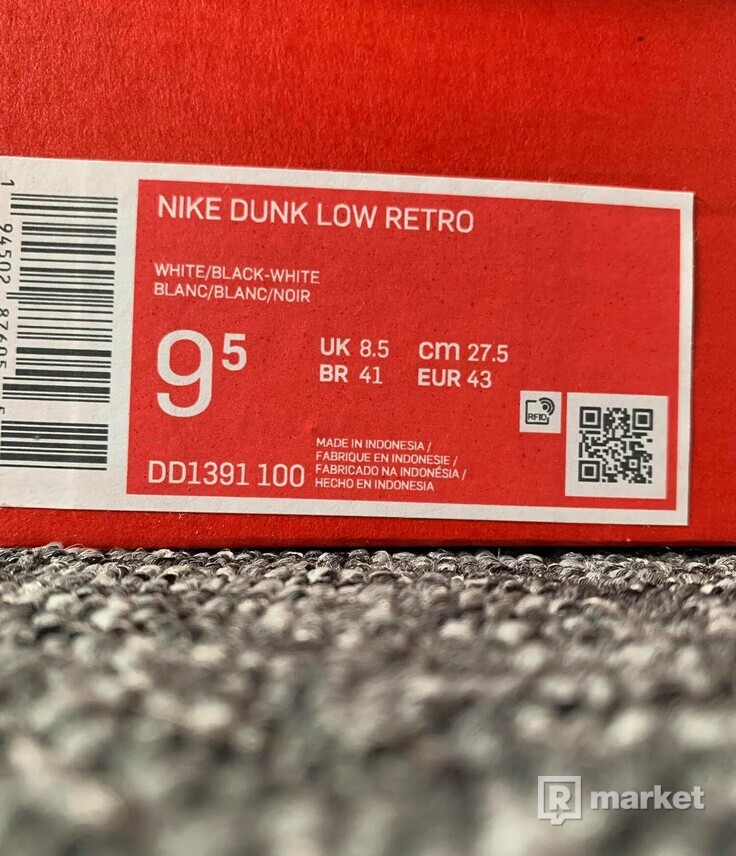 Nike Dunk Low Retro White Black (9,5)
