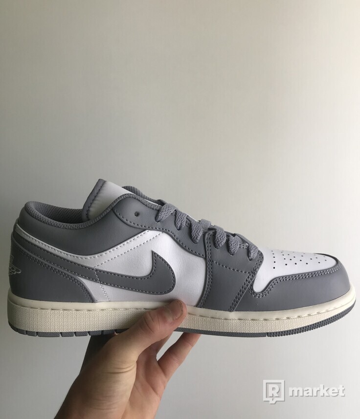 Nike Jordan 1 low grey