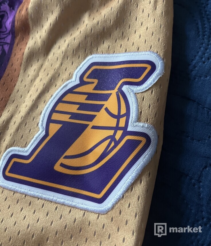 Lakers shorts M fialove