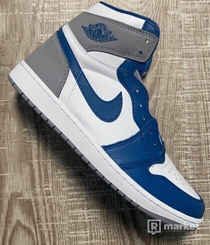 Air Jordan 1 High True Blue