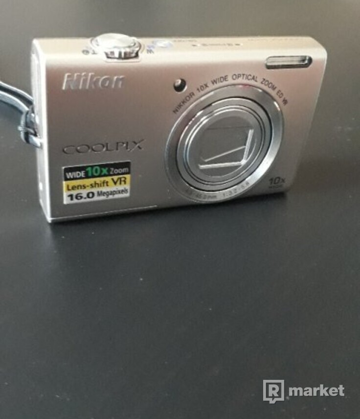 Nikon COOLPIX S6200 - digitálny fotak