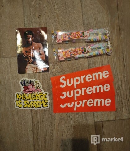 Supreme Napleky / Stickers + Candy necklace