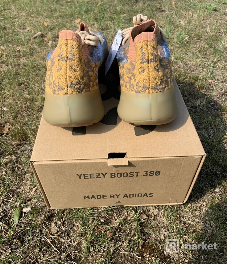 YEEZY BOOST 380 ADULTS