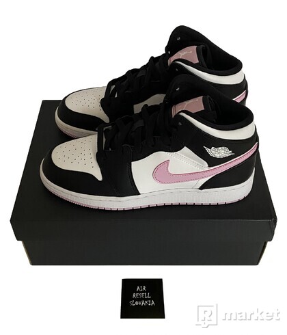 Nike Air Jordan 1 Mid Artic Pink