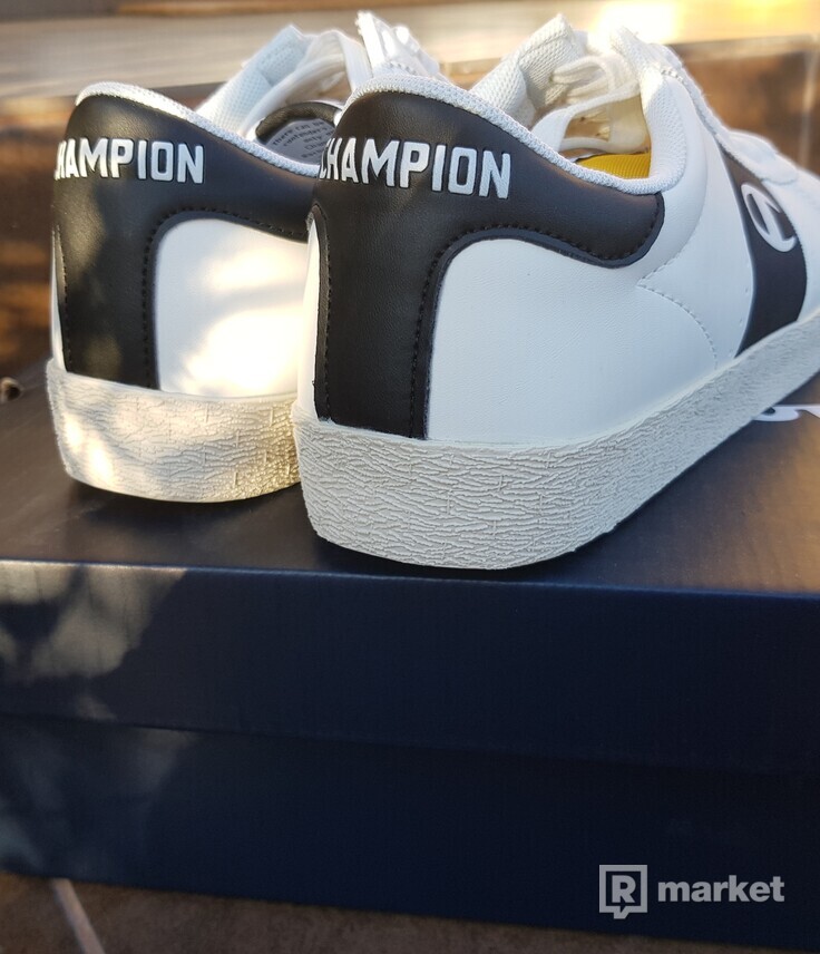 Champion sneakers